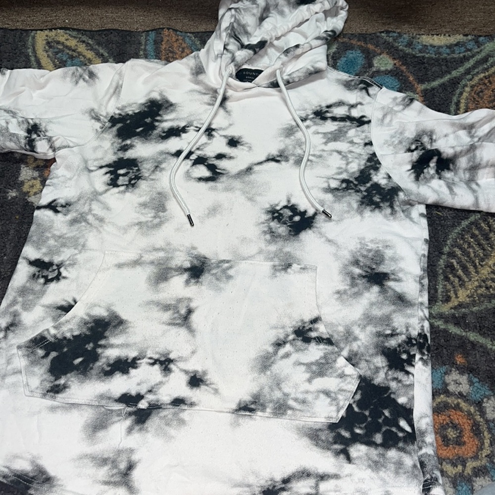 Shirt - Picture 2 of 2